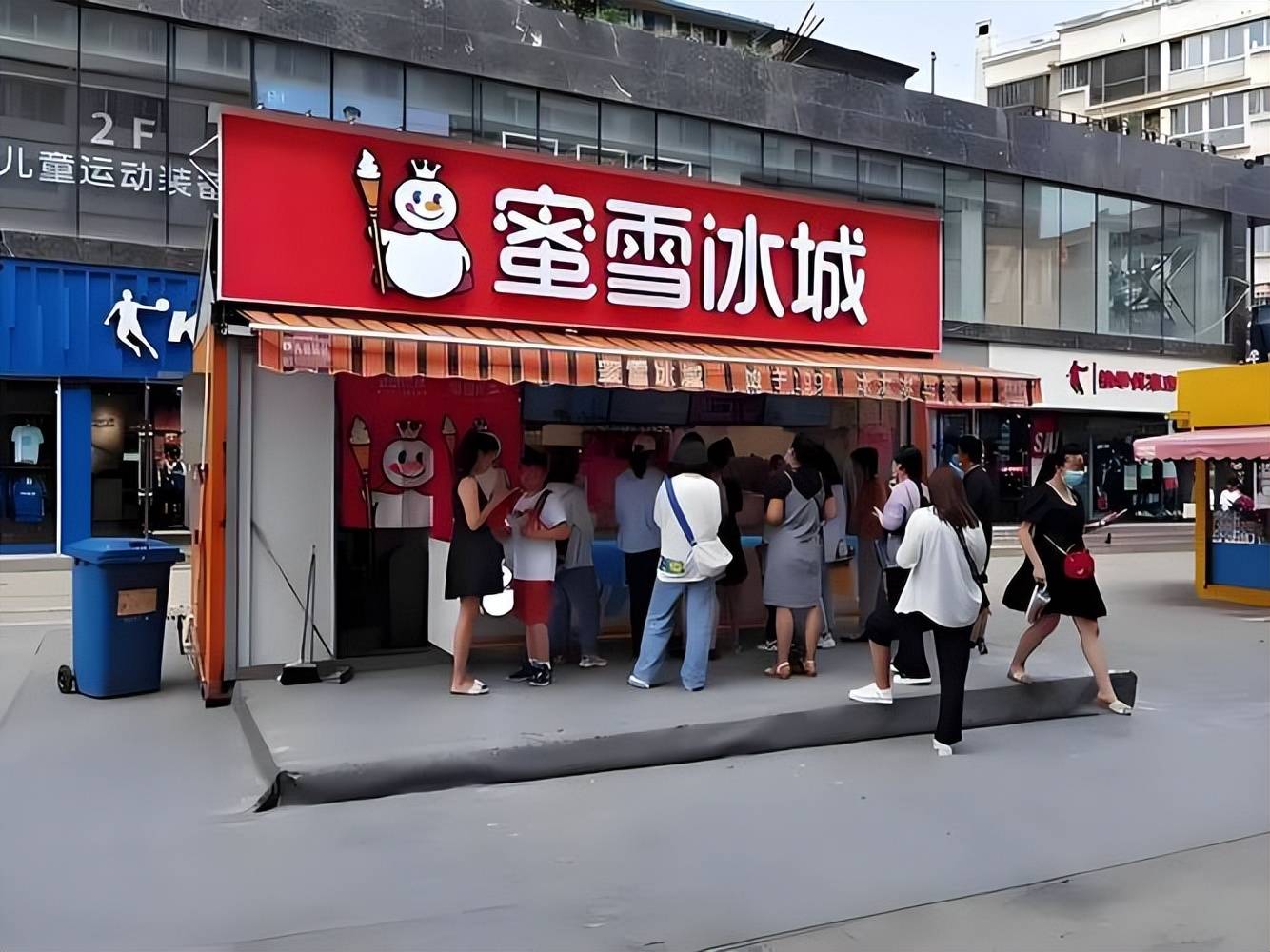 狗狗都不吃但却是许多低收入人的最佳选择CQ9电子游戏网站你瞧不上的拼好饭给(图2)