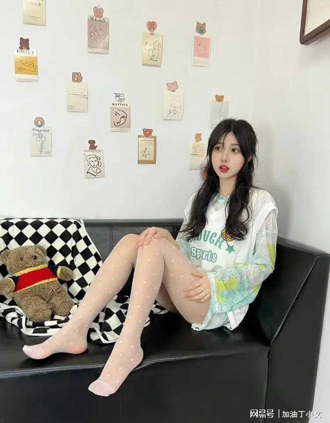 谓的小仙女的精致生活也没人买单了CQ9电子平台网站舔狗经济之后所(图3)